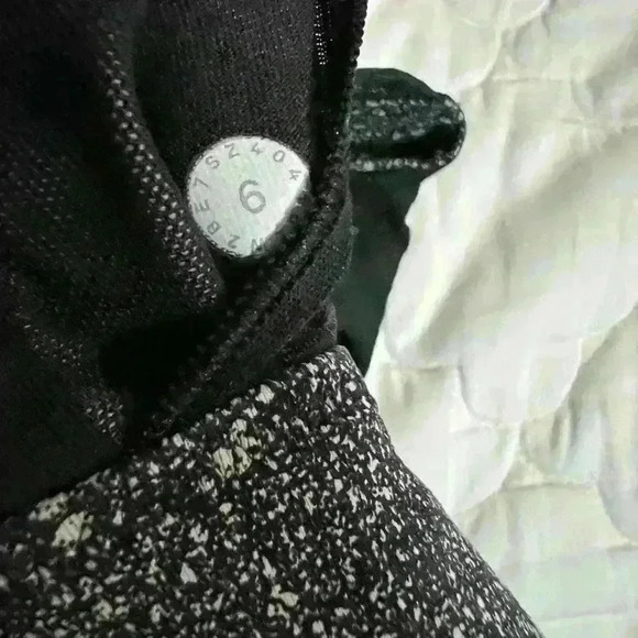 NWOT Lululemon  Invigorate Bra In soundwave size 6 - Picture 11 of 11